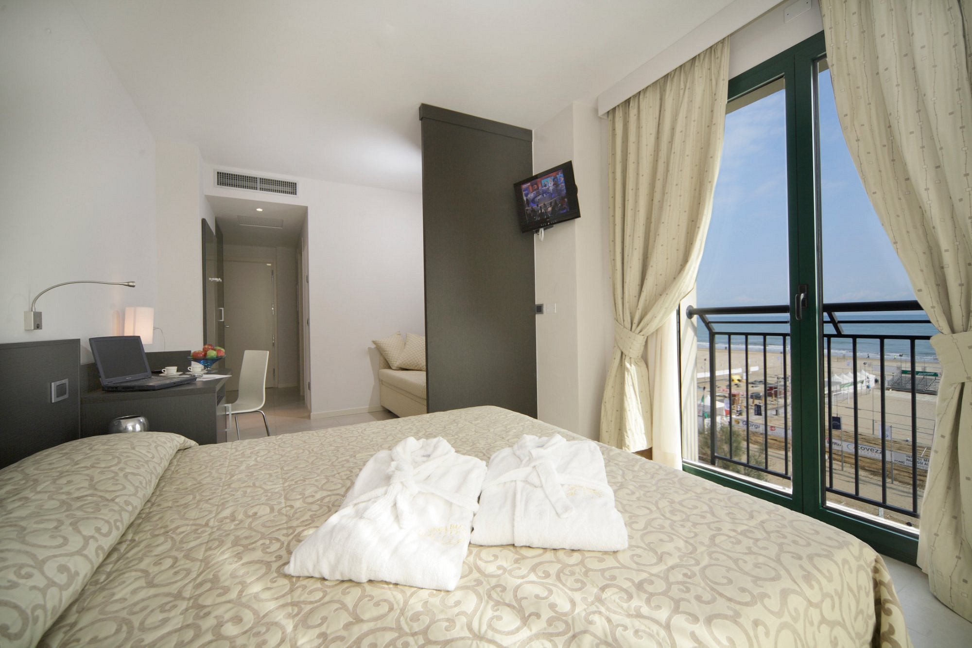 Habitación del Club Hotel Dante
